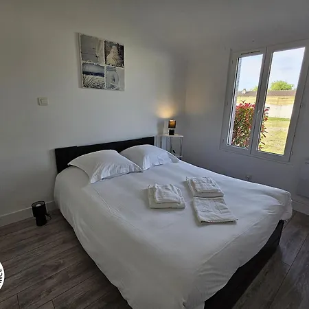 2 Pers. Proche Plages Et Marais Poitevin, Terrasse Couverte, Inclus - Fr-1-426-551 * Saint-Michel-en-l'Herm