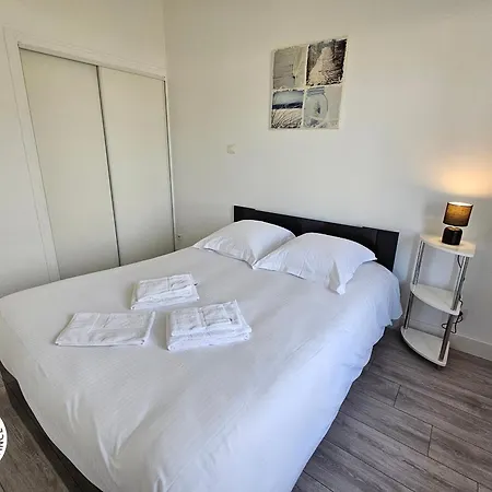 2 Pers. Proche Plages Et Marais Poitevin, Terrasse Couverte, Inclus - Fr-1-426-551 Holiday home