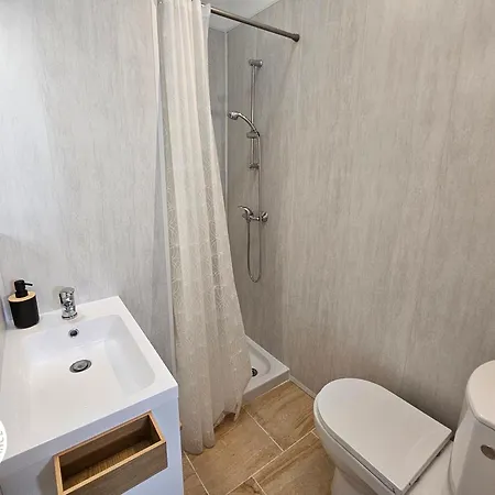 2 Pers. Proche Plages Et Marais Poitevin, Terrasse Couverte, Inclus - Fr-1-426-551 Saint-Michel-en-l'Herm